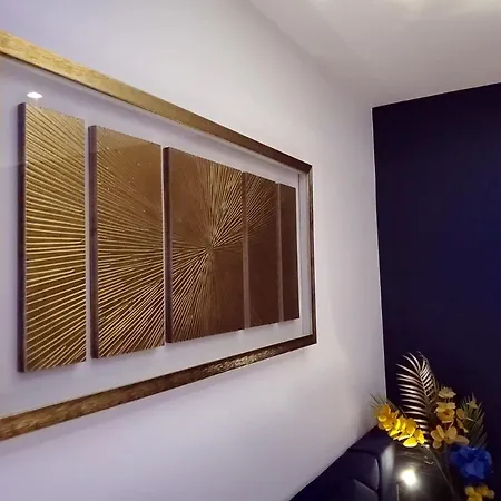 Central Boutique Studio Йорк Экстерьер фото